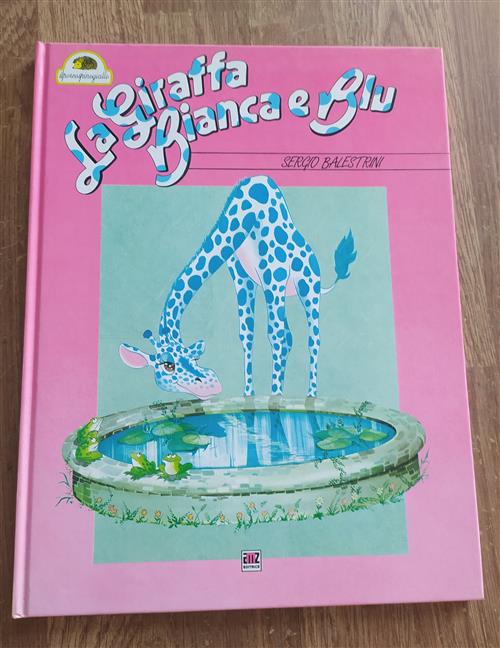 La Giraffa Bianca E Blu
