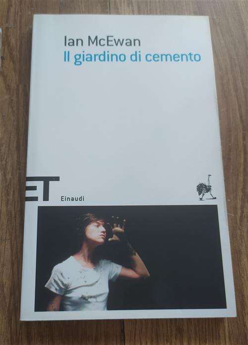 Il Giardino Di Cemento