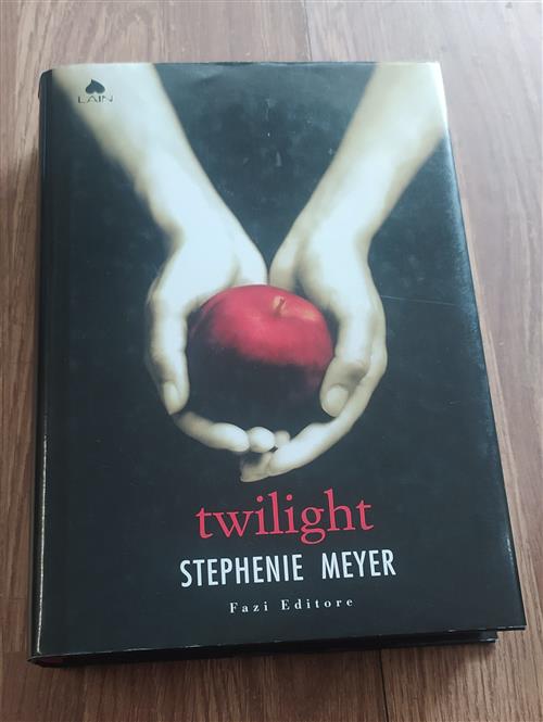 Twilight Stephenie Meyer Fazi 2006